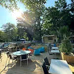 Tente Avec Terrasse - 2 Pers. - Api-1-52-2040 مكان تخييم