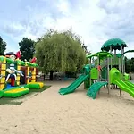 مكان تخييم Tente Avec Terrasse - 2 Pers. - Api-1-52-2040 *