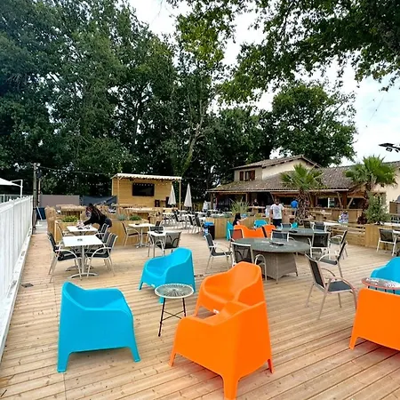 Tente Avec Terrasse - 2 Pers. - Api-1-52-2040