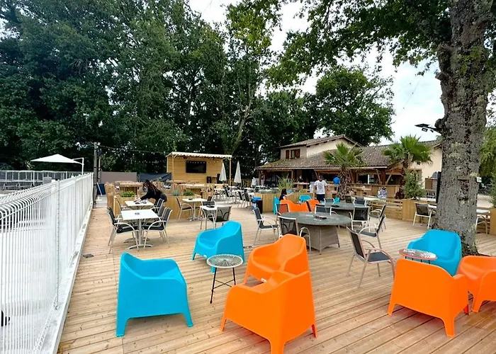 Tente Avec Terrasse - 2 Pers. - Api-1-52-2040
